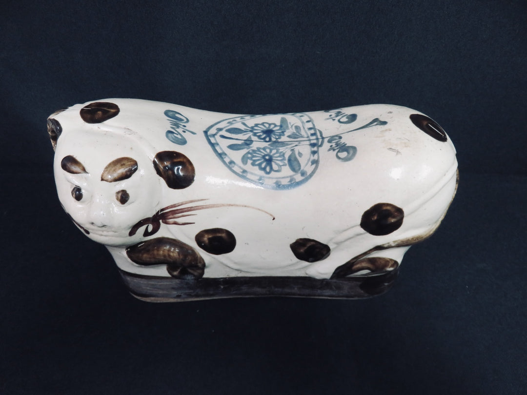 Vintage Cat "Pillow" Figurine