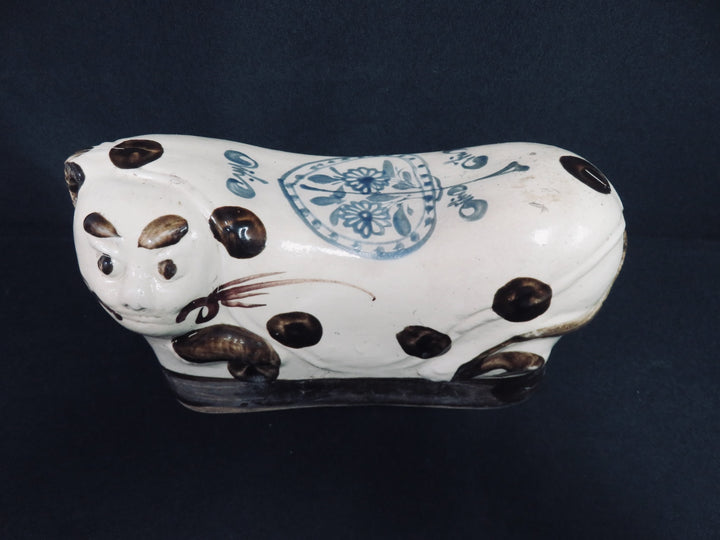 Vintage Cat "Pillow" Figurine