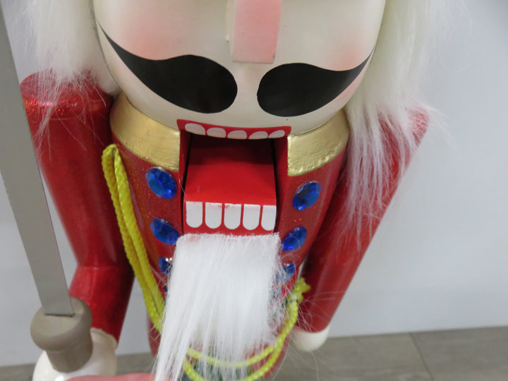 Large Sentry Nutcracker