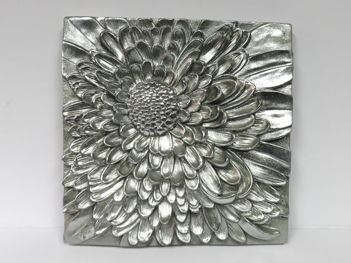 Z Gallerie Dahlia Sculpture