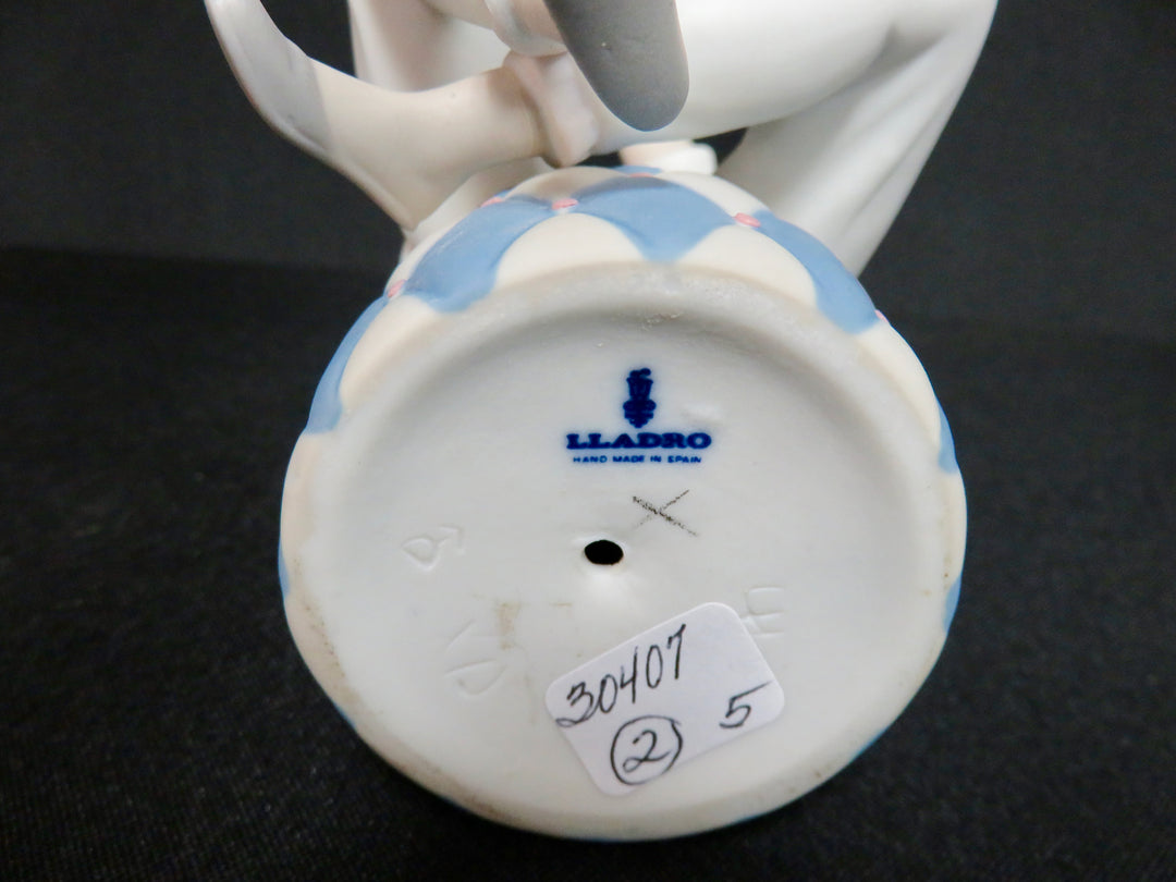 Retired Lladró Figurine
