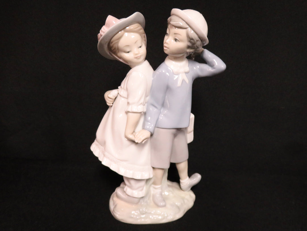 Lladró Puppy Love Figurine