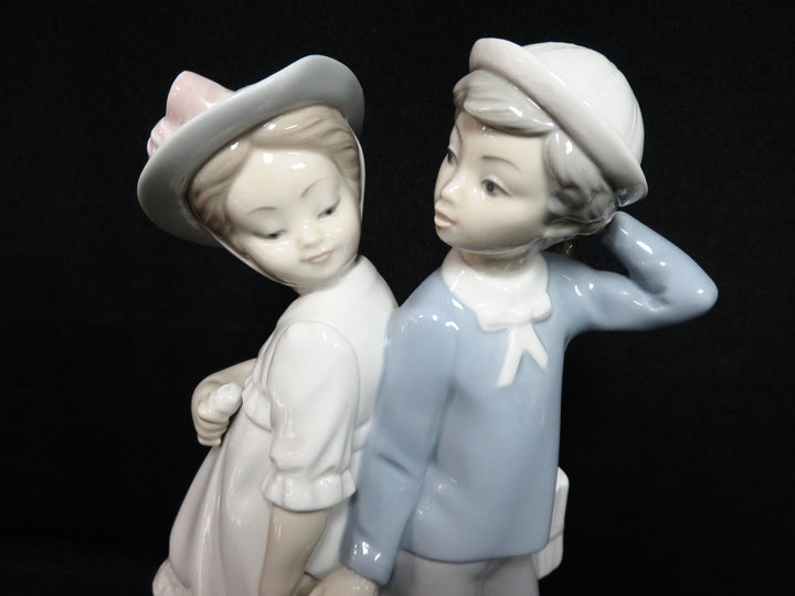 Lladró Puppy Love Figurine