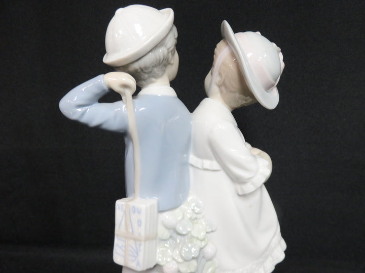 Lladró Puppy Love Figurine