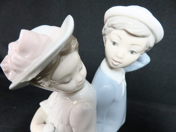 Lladró Puppy Love Figurine