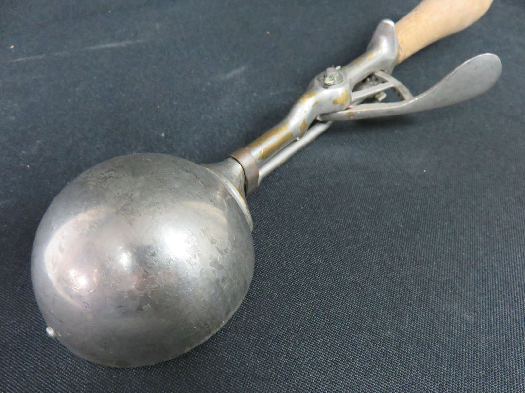 Gilchrist Ice Cream Scoop