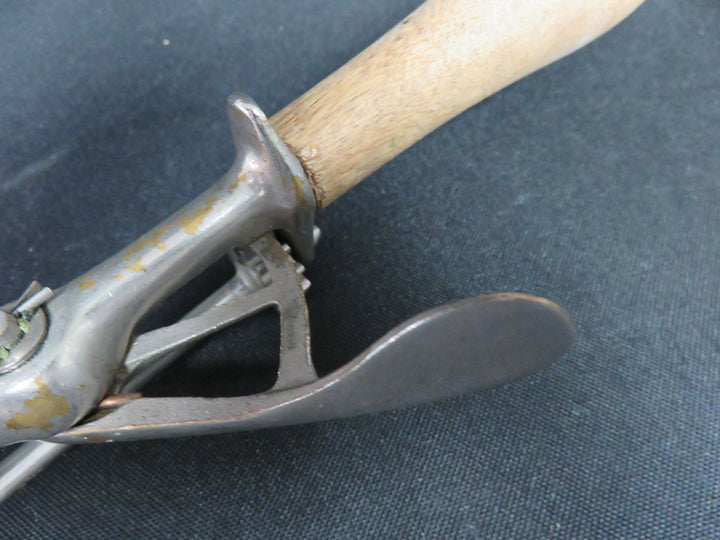 Gilchrist Ice Cream Scoop