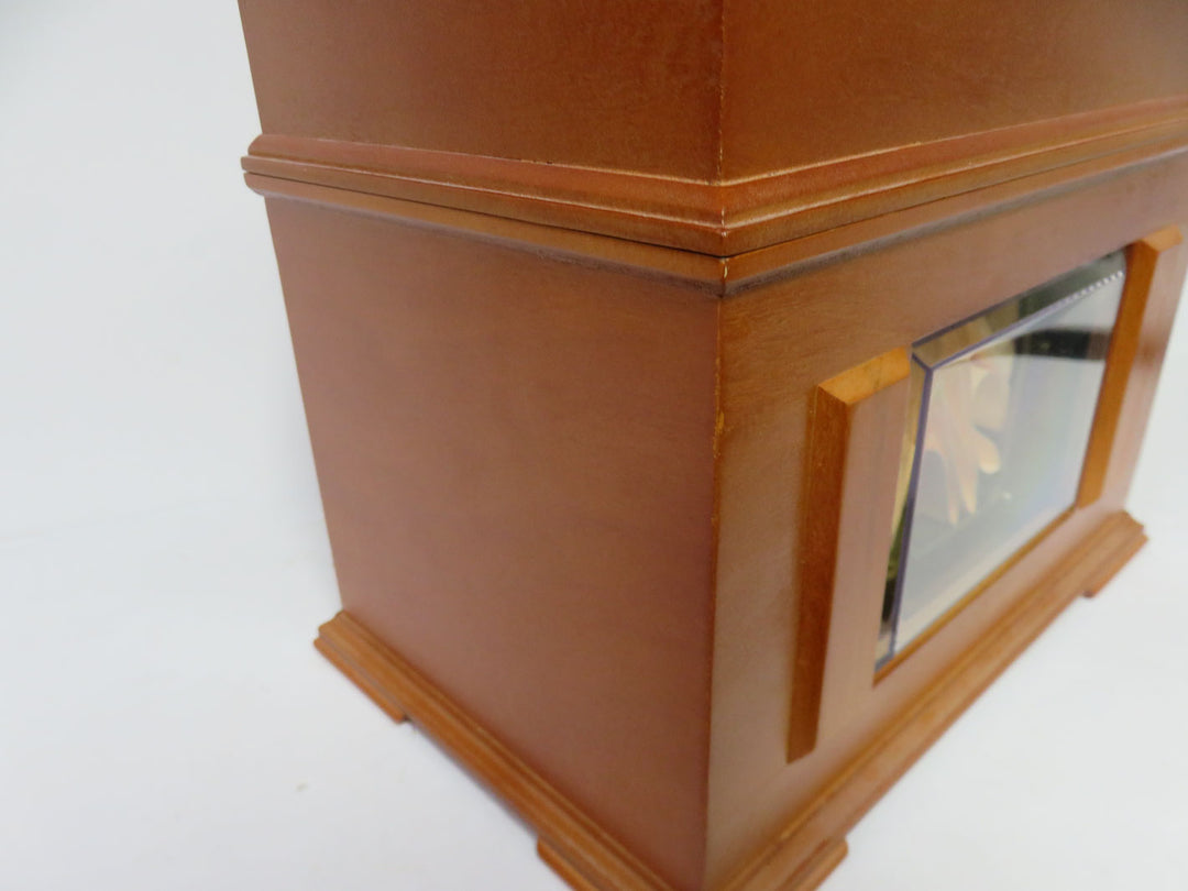 "Music in Motion" Music Box