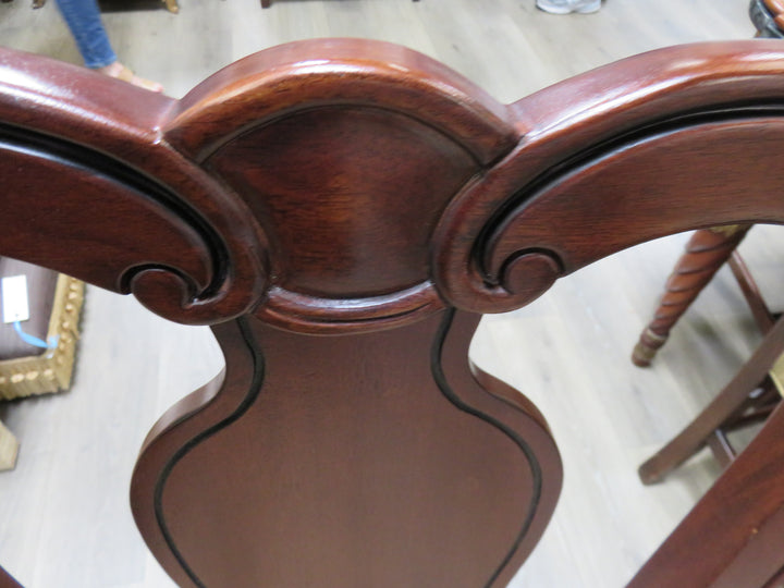 Queen Anne Style Occasional Chair