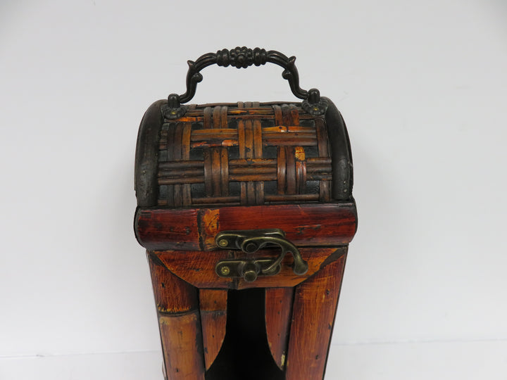 Three Hands Corp. Wine Caddy