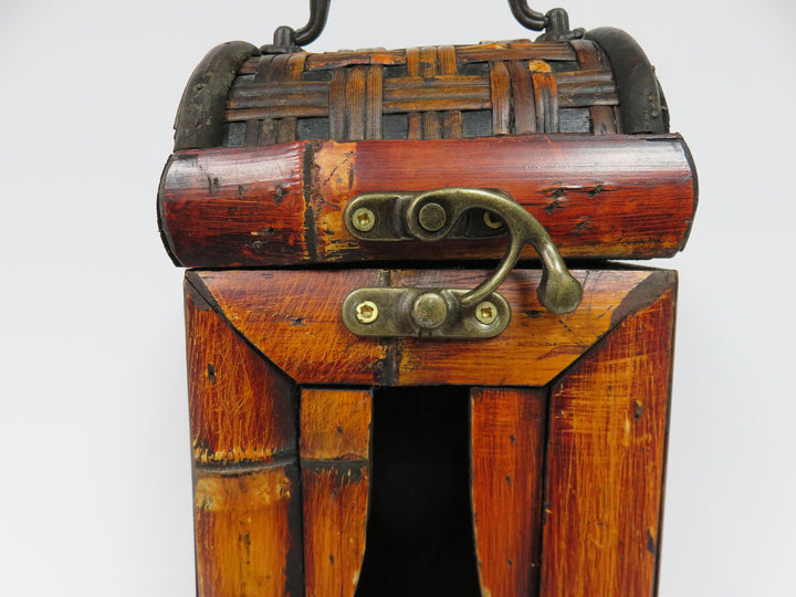 Three Hands Corp. Wine Caddy