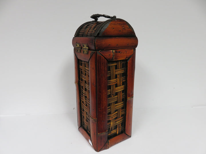 Three Hands Corp. Wine Caddy