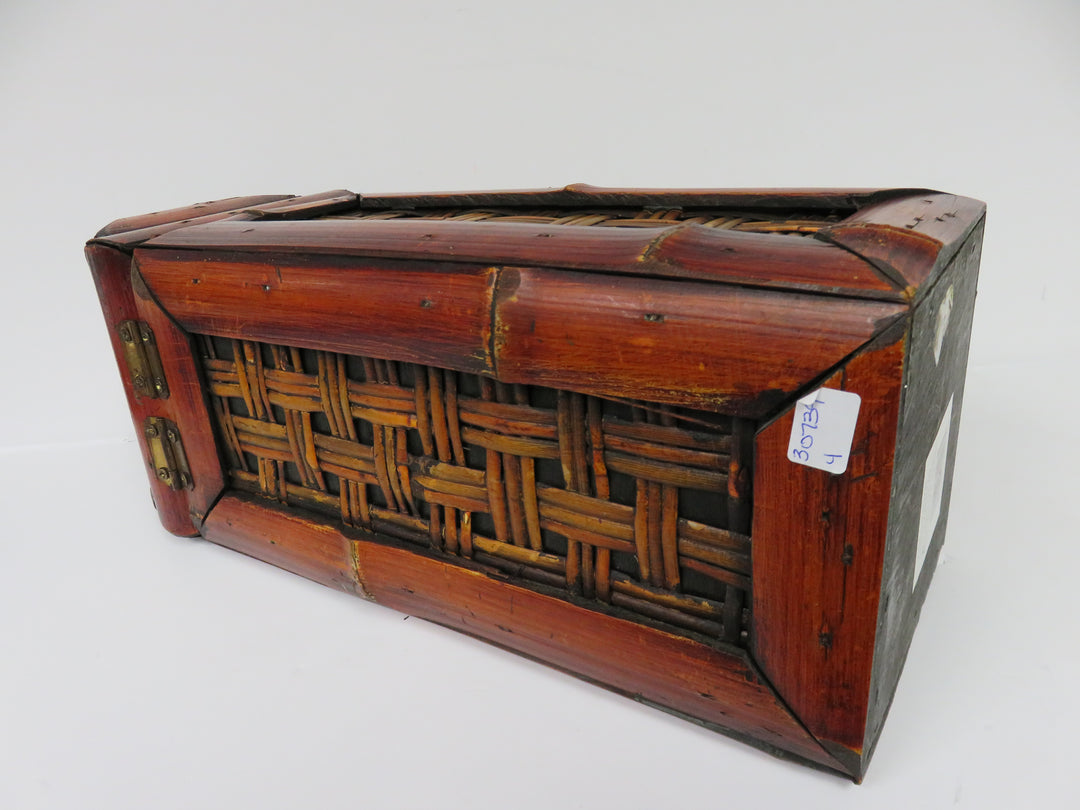 Three Hands Corp. Wine Caddy
