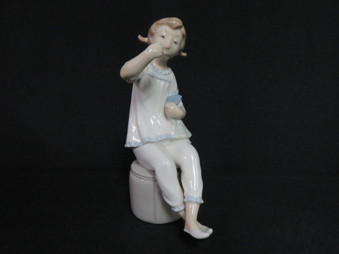 Lladró Figurine
