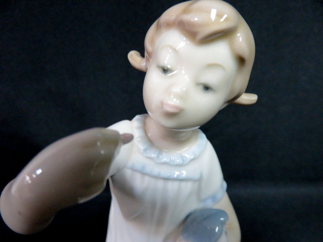 Lladró Figurine