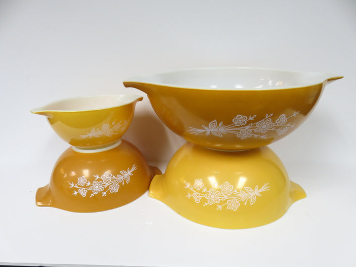 Pyrex Butterfly Gold Nesting Bowl Set