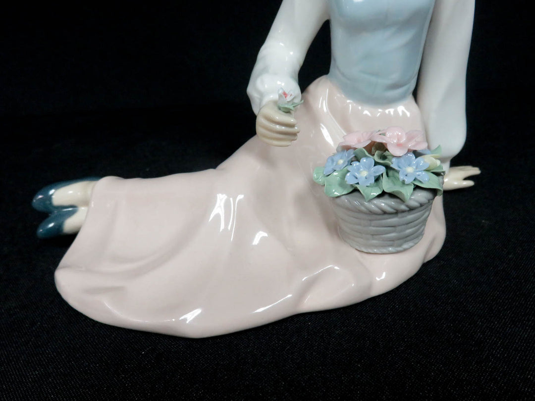 Nadal Figurine
