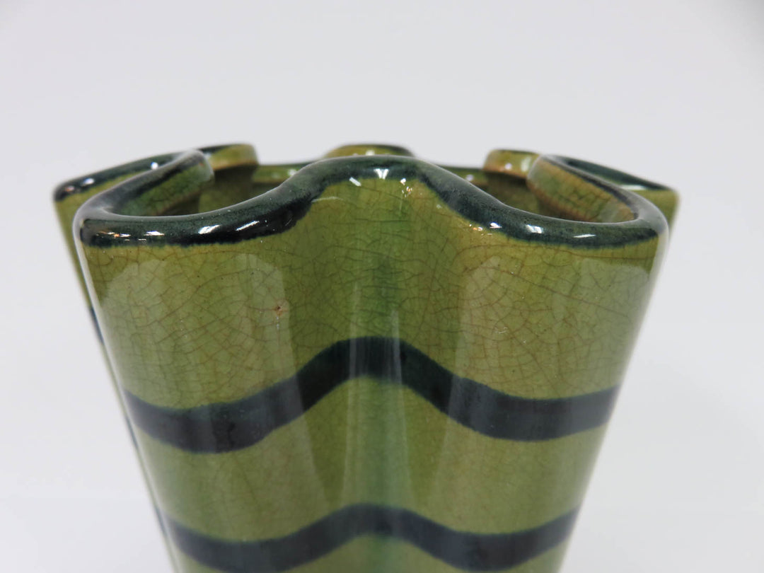 Ruffled Decotative Vase