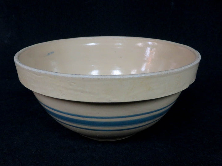 Hull Yellow Ware Bowl