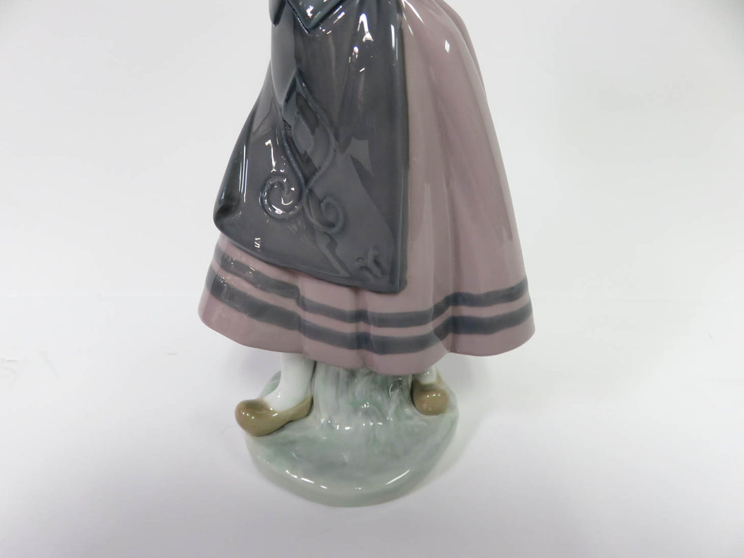 Lladró Figurine