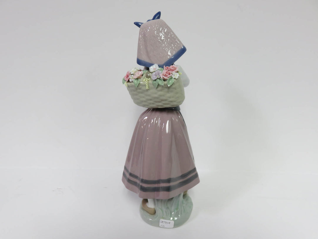 Lladró Figurine