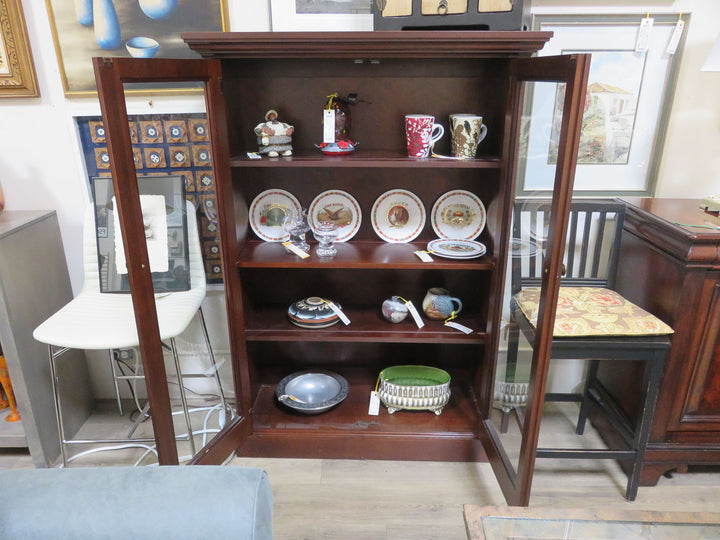 Traditional Dark Wood Cabinet