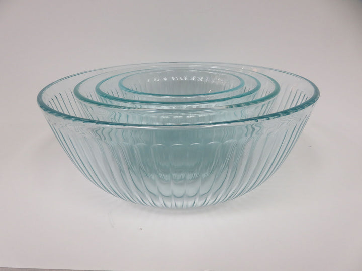 Pyrex Mixing Bowl Set