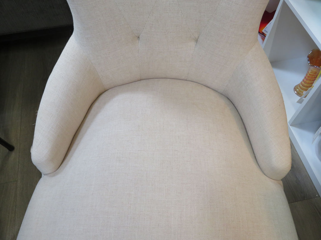 Tufted Linen Occasional Chair