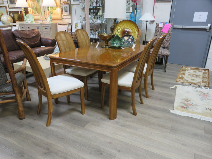 Drexel Heritage Dining Table & Chairs