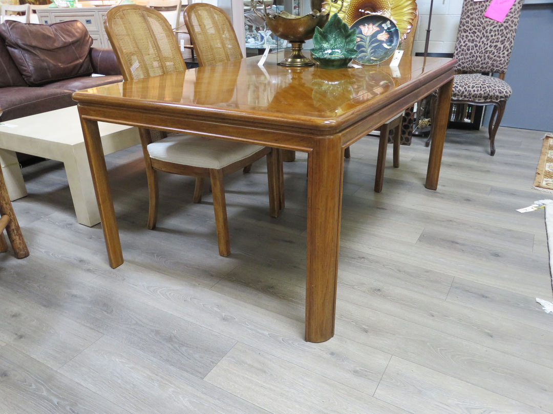 Drexel Heritage Dining Table & Chairs