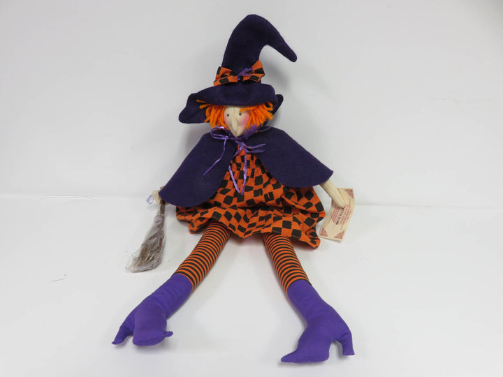 Overly-Raker Witch Shelf Sitter