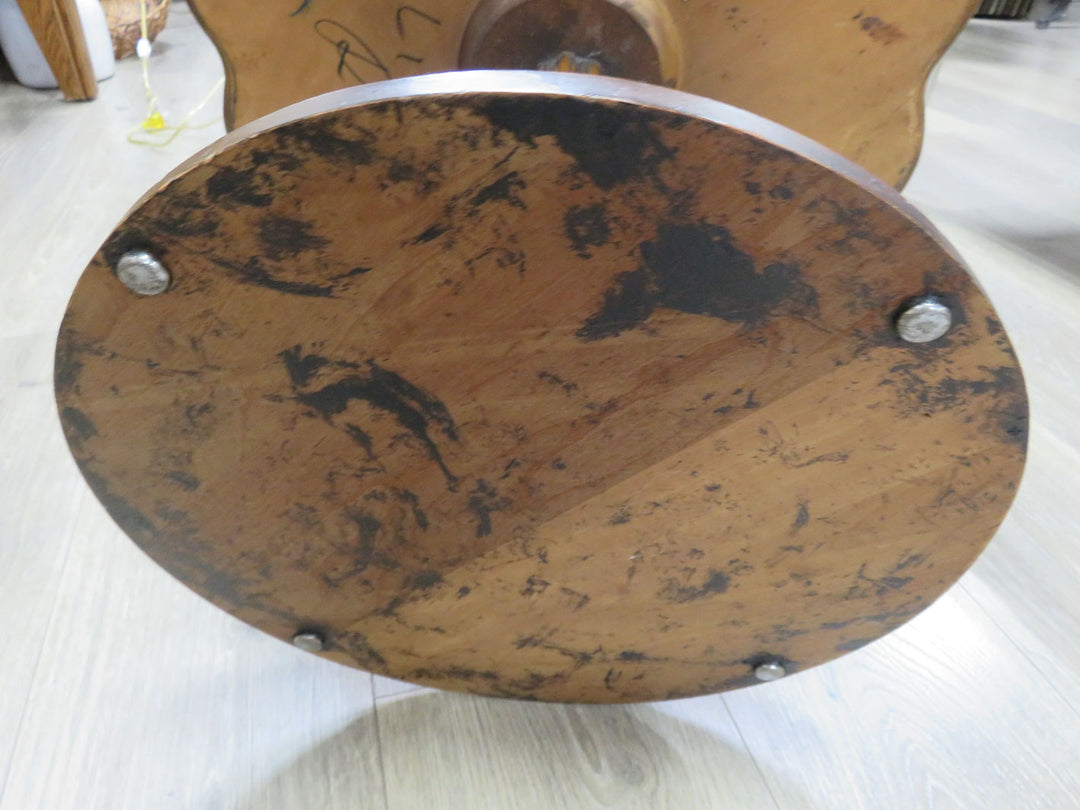 Round Scalloped Occasional Table