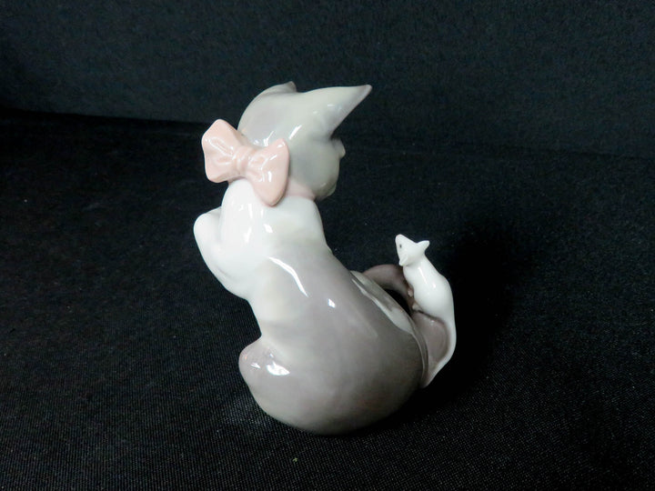 Lladró Cat and Mouse Figurine