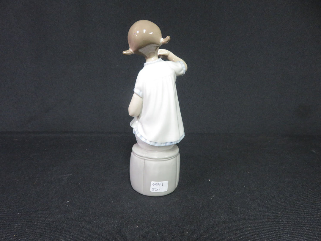 Lladró Figurine