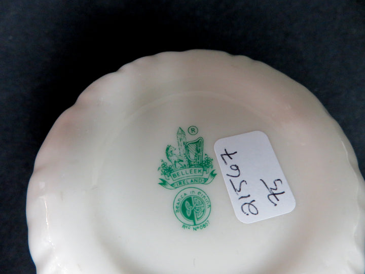 Belleek Draw String Pot