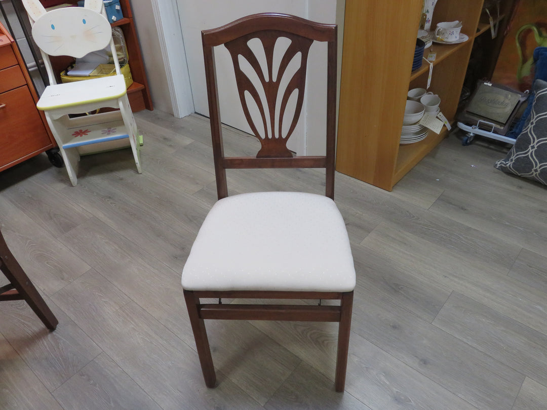 Foldable Game Table & Chairs