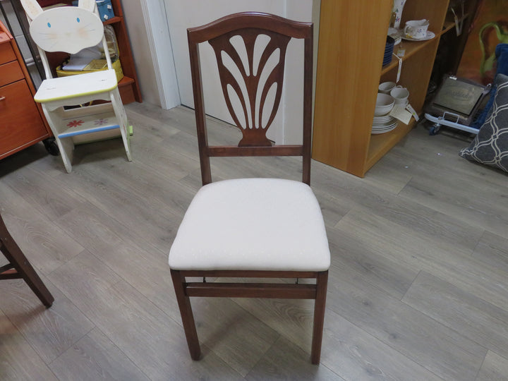 Foldable Game Table & Chairs