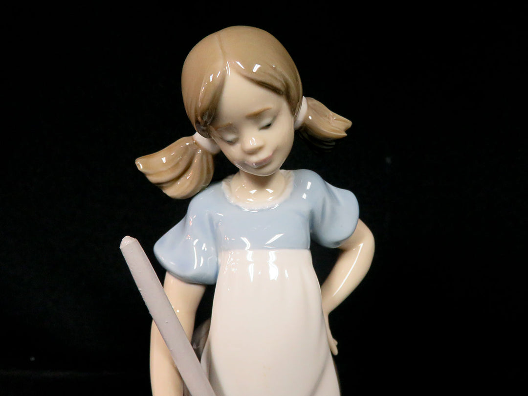 Lladró Figurine