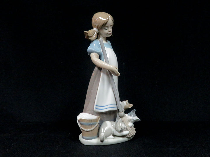 Lladró Figurine