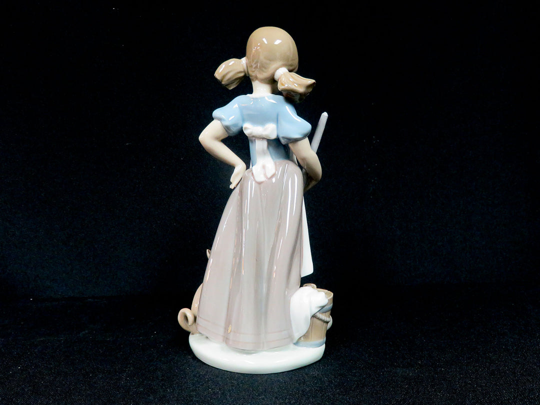 Lladró Figurine
