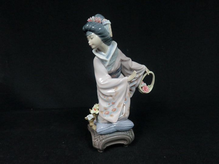 Lladró Figurine
