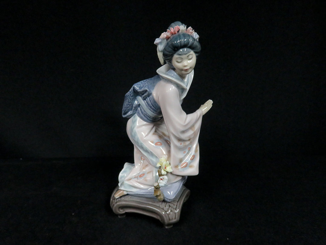 Lladró Figurine