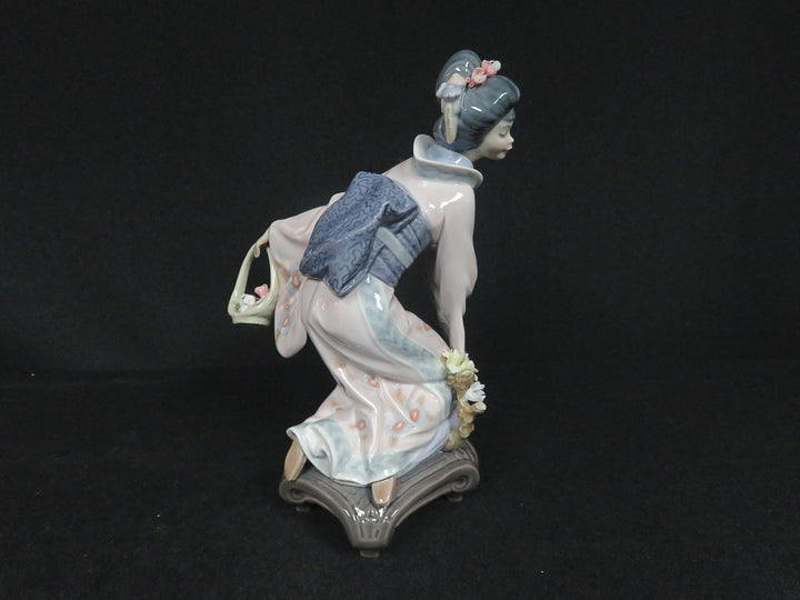 Lladró Figurine