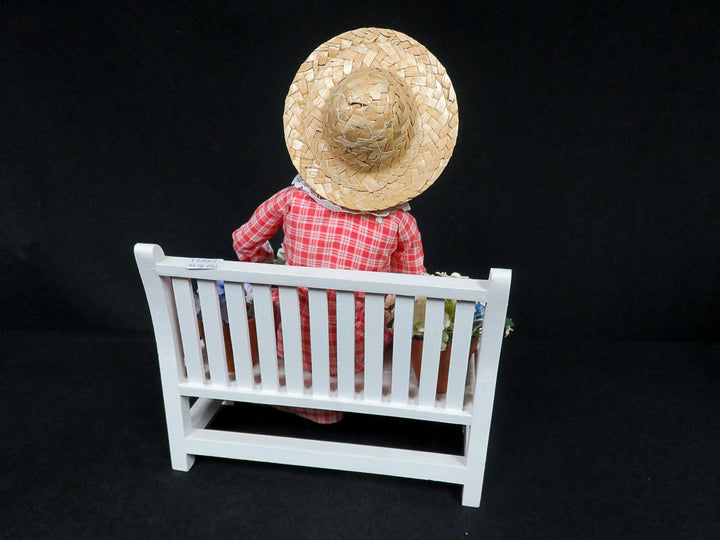 Byers Choice Ltd Figurine