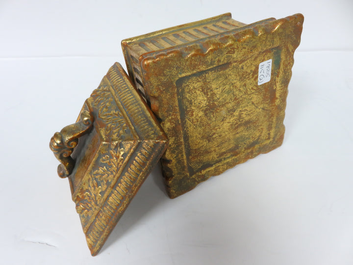 Trinket Box/Dresser Jar