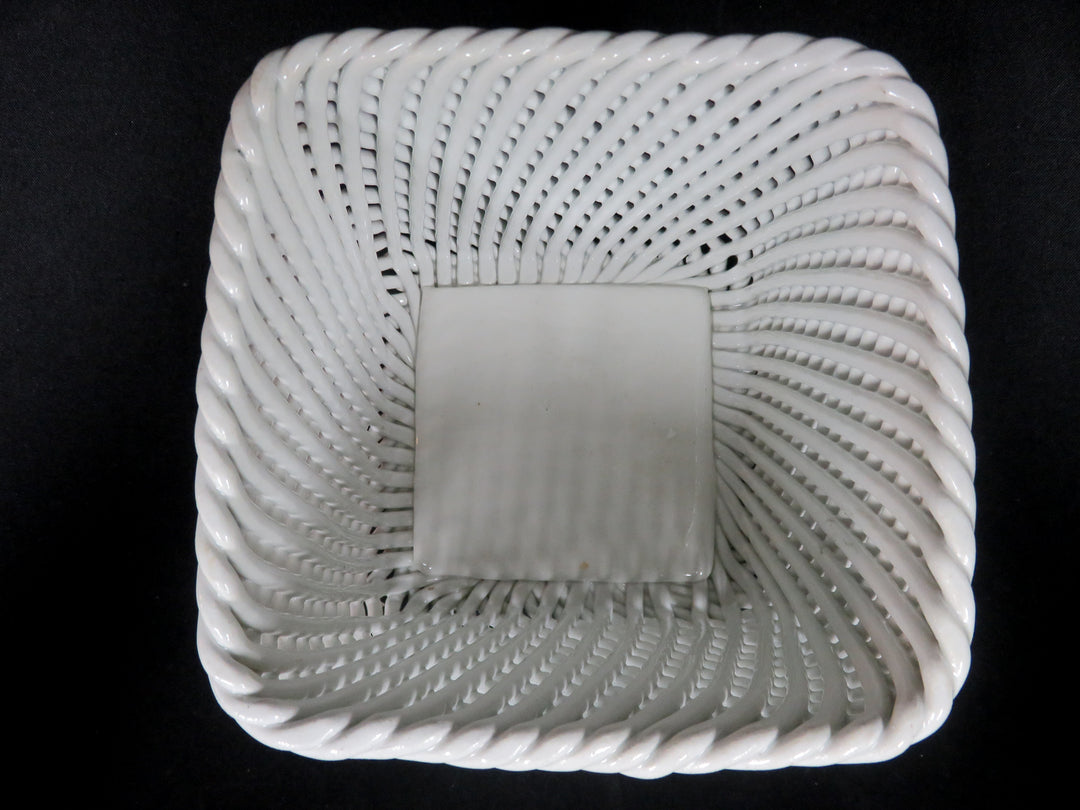 White Lattice Planter