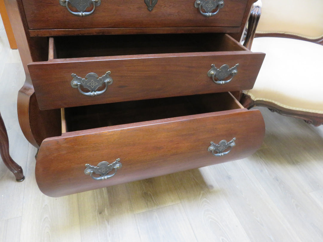 Ralph Lauren Bombe Chest