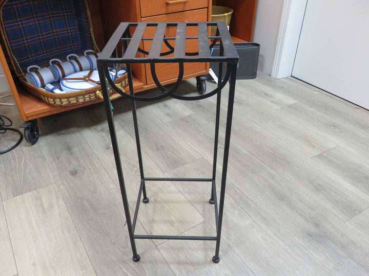 Black Metal Stand