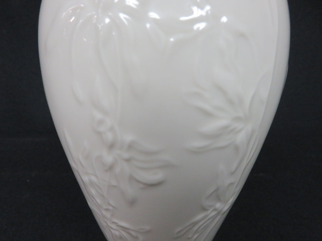 Lenox Masterpiece Collection Vase
