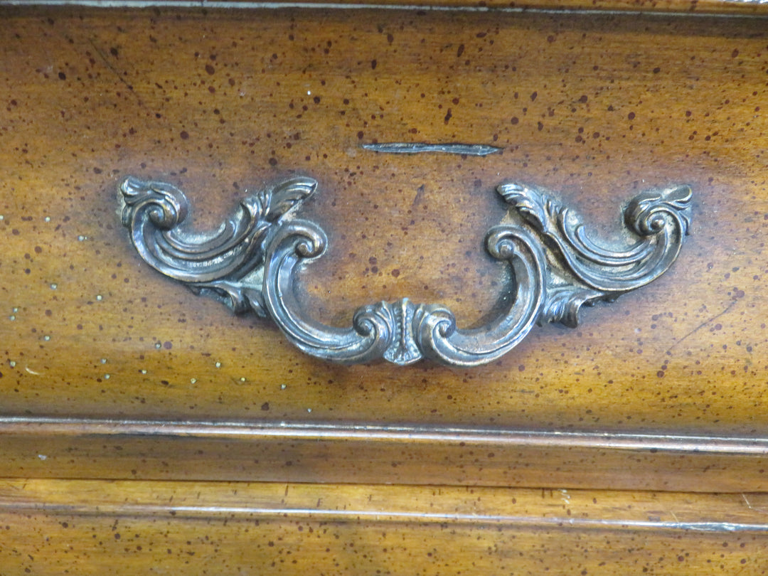 Thomasville Chateau Provence Bombe Chest